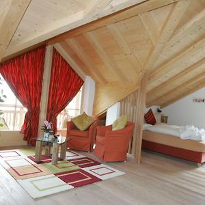 Studio con letto king size